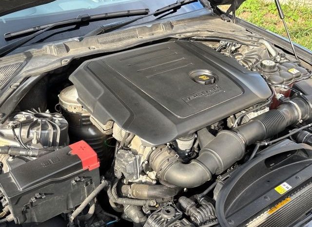 JAGUAR XE 20D R Sport 2016 full