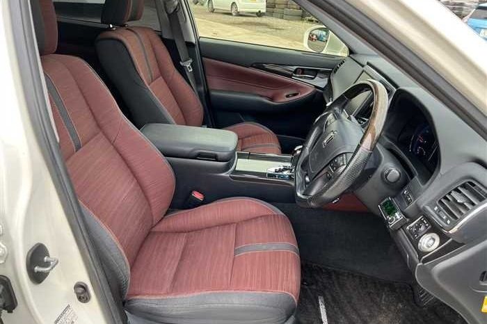 Toyota Crown Athlete 2014 full