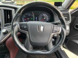 Toyota Crown Athlete 2014 full