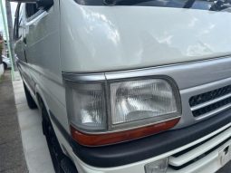 Toyota Hiace Van 1RZ 2002 full
