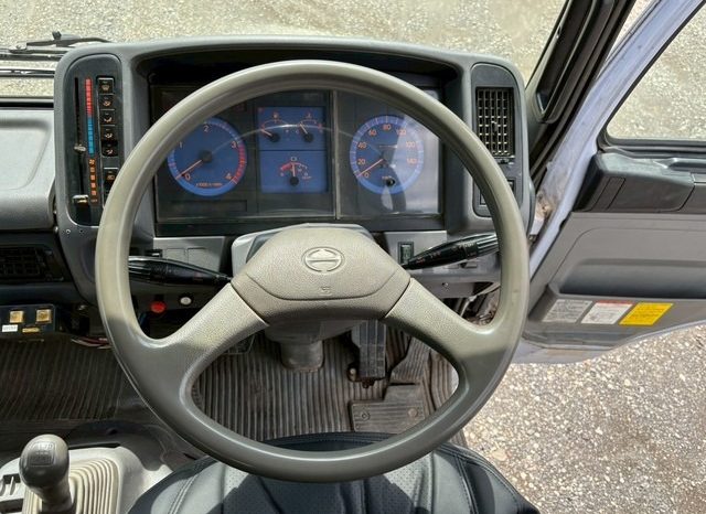 Hino Ranger H07D 4 Tonner Flat Body 1990 full