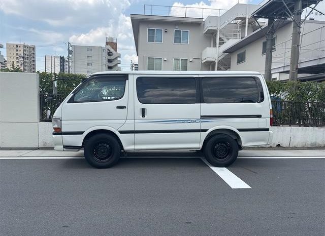 Toyota Hiace Van 1RZ 2002 full