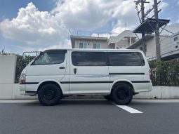 Toyota Hiace Van 1RZ 2002 full