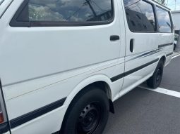 Toyota Hiace Van 1RZ 2002 full