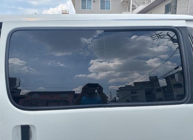 Toyota Hiace Van 1RZ 2002 full