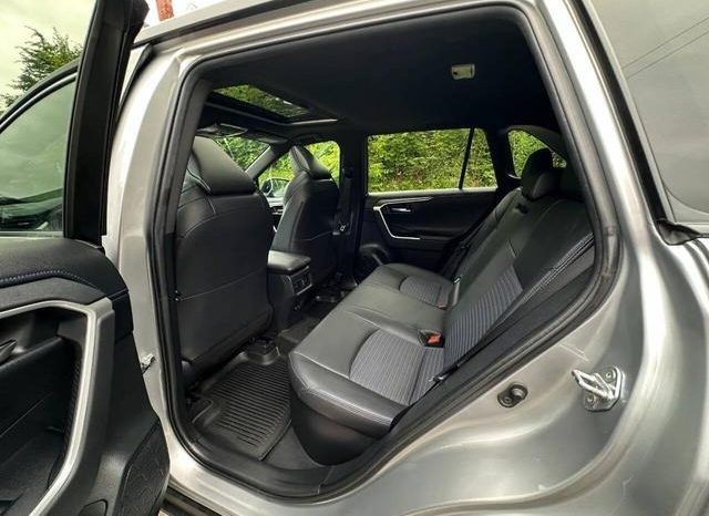 Toyota RAV4 Hybrid SE 2020 full