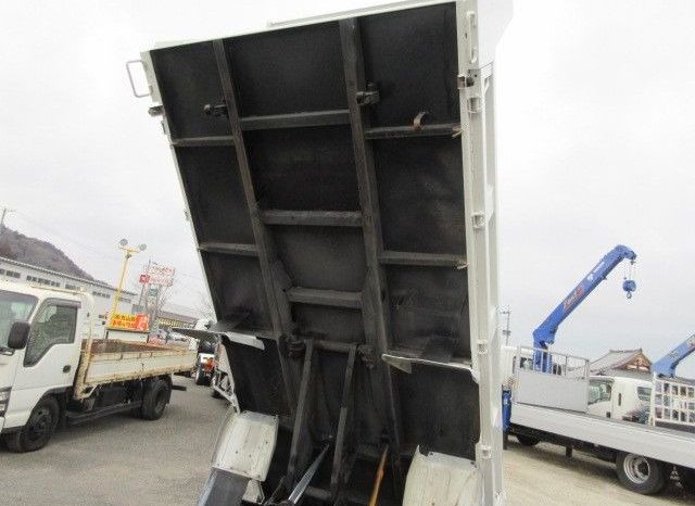 Mitsubishi Fuso Canter 4D33 full