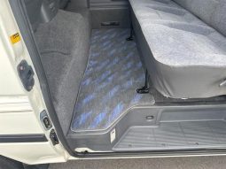 Toyota Hiace Van 1RZ 2002 full