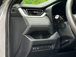 Toyota RAV4 Hybrid SE 2020 full