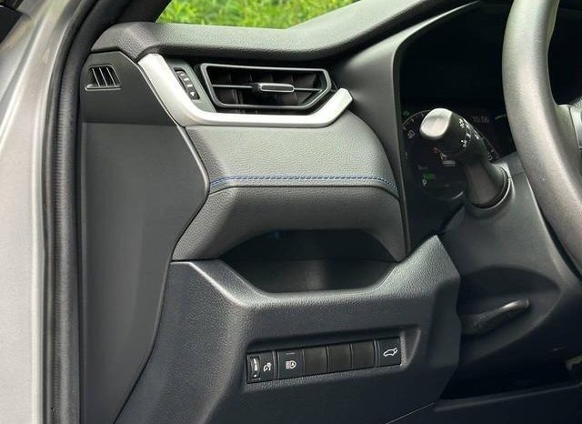 Toyota RAV4 Hybrid SE 2020 full