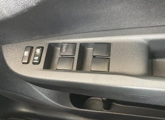 Toyota Ractis G 2013 full