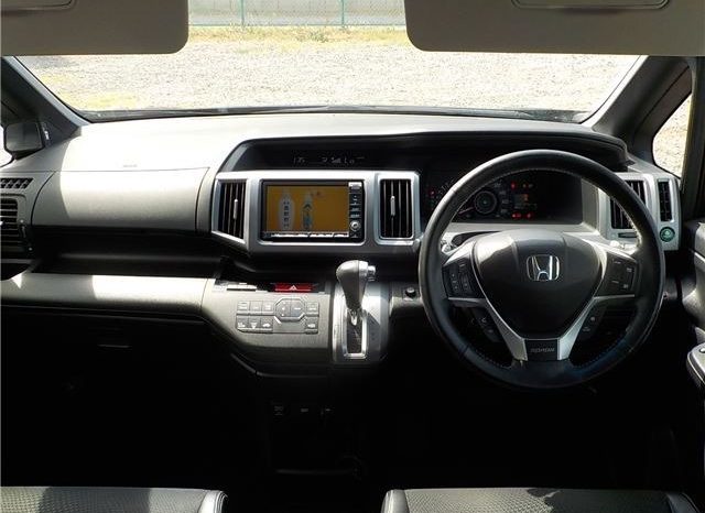 Honda Step Wagon Spada Z Cool Spirit full