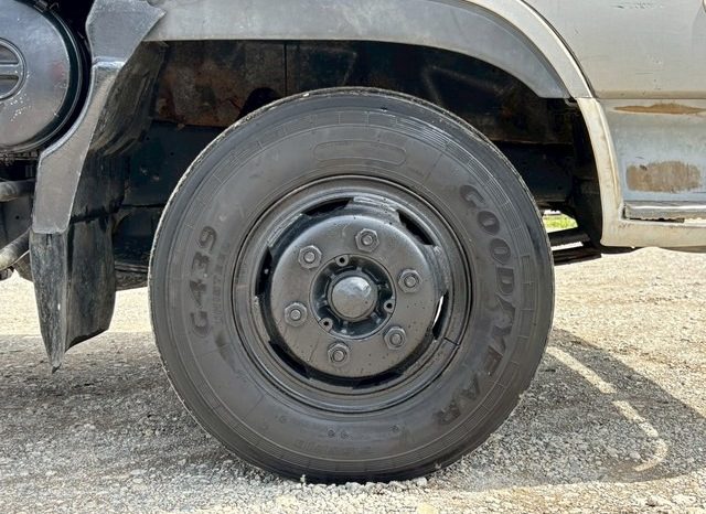 Hino Ranger H07D 4 Tonner Flat Body 1990 full