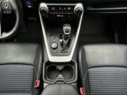 Toyota RAV4 Hybrid SE 2020 full