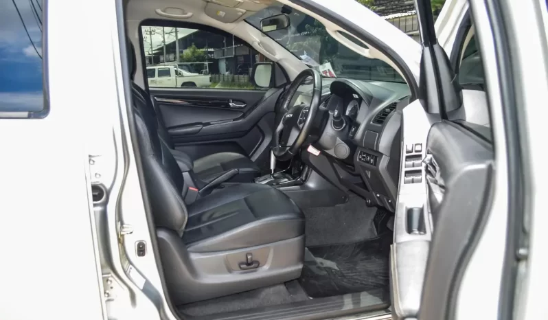 Isuzu D-max Cab-4 Hi-lander 2017 full