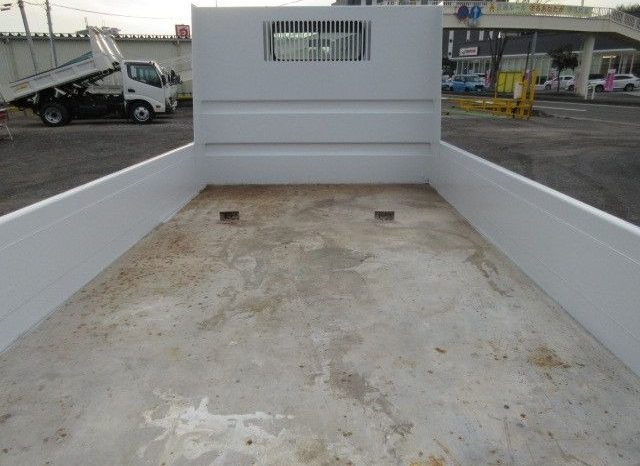 Mitsubishi Fuso Canter 4D33 full