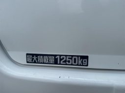 Toyota Hiace Van 1RZ 2002 full