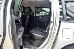 Isuzu D-max Cab-4 Hi-lander 2017 full