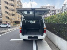 Toyota Hiace Van 1RZ 2002 full