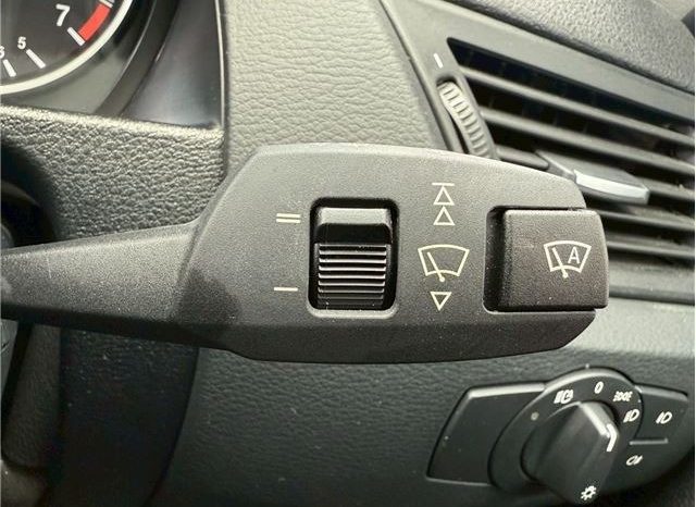 BMW X1 sDrive 18i 2011 full