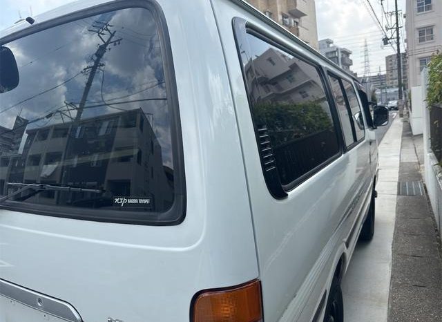 Toyota Hiace Van 1RZ 2002 full