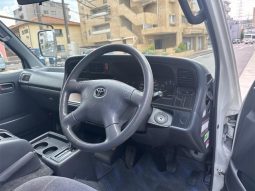 Toyota Hiace Van 1RZ 2002 full