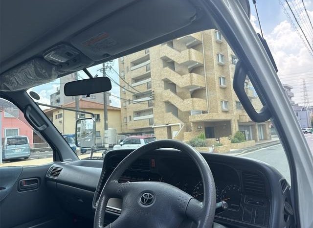 Toyota Hiace Van 1RZ 2002 full