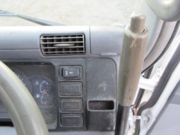 Mitsubishi Fuso Canter 4D33 full