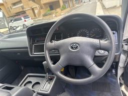 Toyota Hiace Van 1RZ 2002 full