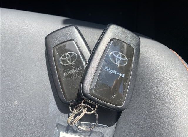 Toyota RAV4 Adventure full