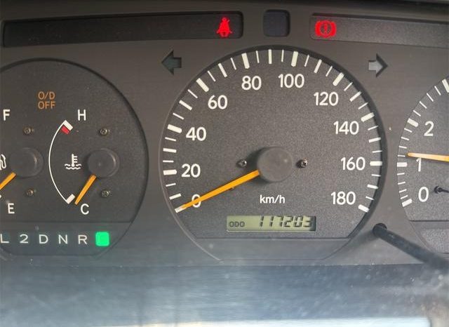 Toyota Hiace Van 1RZ 2002 full