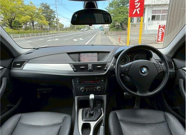 BMW X1 sDrive 18i 2011 full