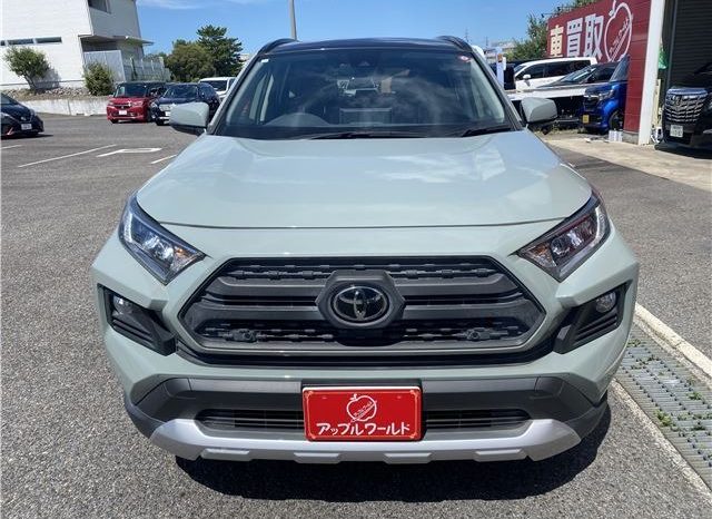 Toyota RAV4 Adventure full