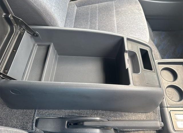 Toyota Hiace Van 1RZ 2002 full