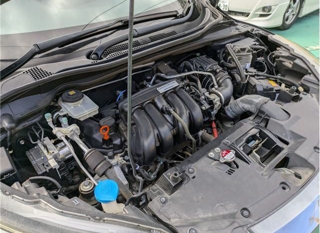 Honda Vezel Hybrid Z Safety Package 2015 full