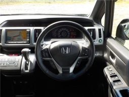 Honda Step Wagon Spada Z Cool Spirit full