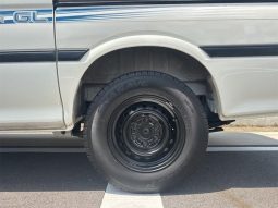 Toyota Hiace Van 1RZ 2002 full