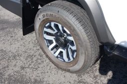 Toyota Land Cruiser 70 full