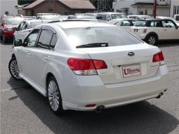 Subaru Legacy B4 2.5 GTS Package 4WD full