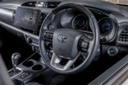 Toyota Hilux Z TRD Pro 2018 full