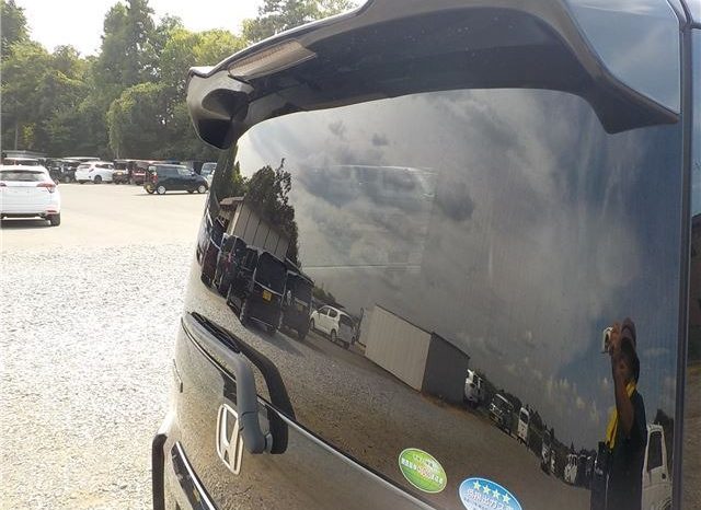 Honda Step Wagon Spada Z Cool Spirit full