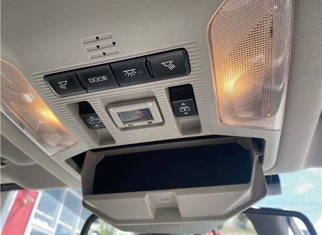 Toyota RAV4 Adventure full