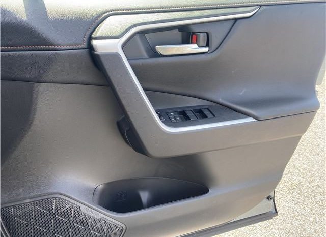 Toyota RAV4 Adventure full