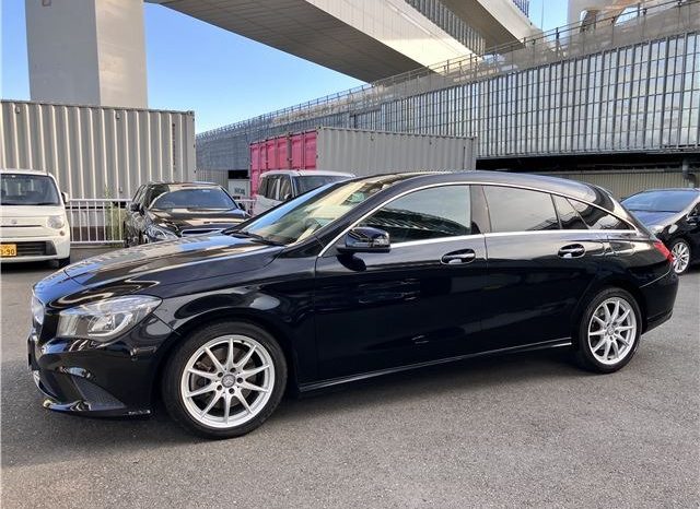 Mercedes-Benz CLA-Class Shooting Brake 2016 full