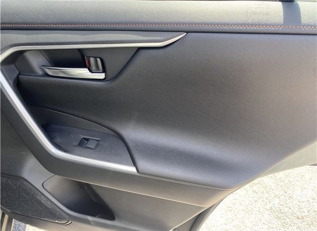 Toyota RAV4 Adventure full