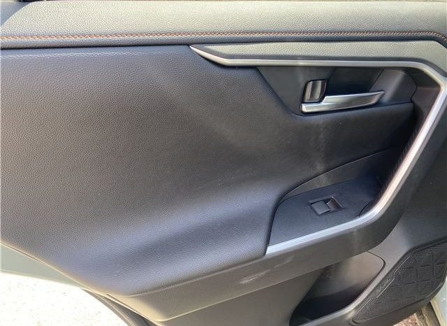 Toyota RAV4 Adventure full