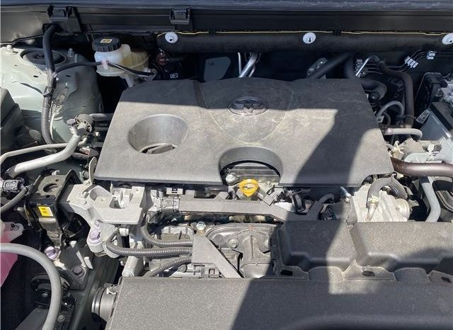 Toyota RAV4 Adventure full