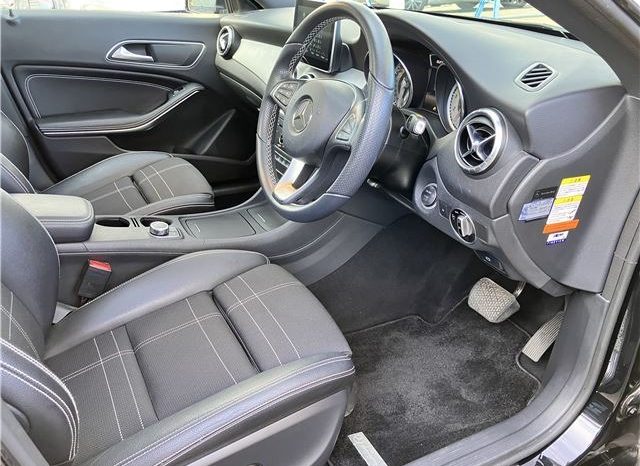 Mercedes-Benz CLA-Class Shooting Brake 2016 full