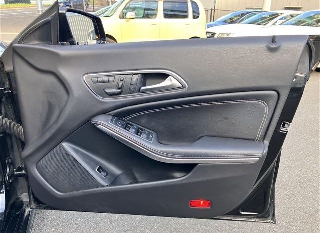 Mercedes-Benz CLA-Class Shooting Brake 2016 full