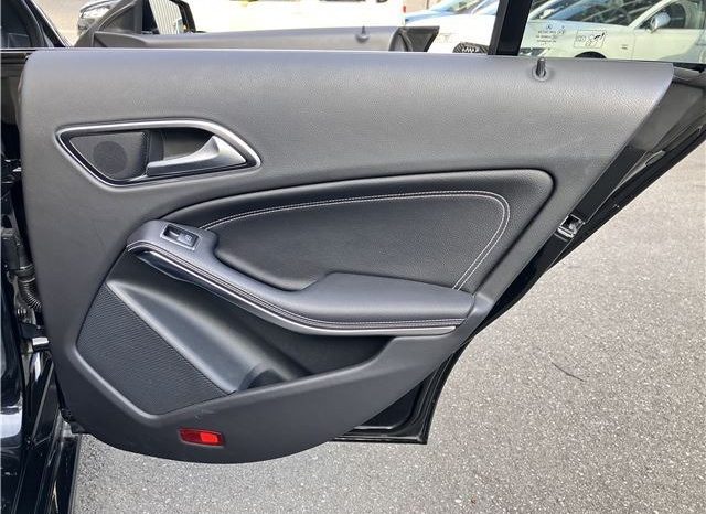 Mercedes-Benz CLA-Class Shooting Brake 2016 full